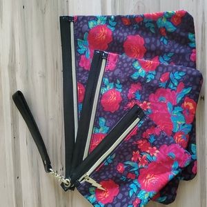 New Betsey Johnson Three Cosmetic Clutch/Pouch Set new skull floral black